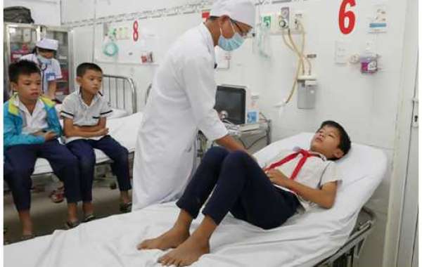 30 học sinh ở Ninh Thuận nhập viện sau uống sữa tại trường