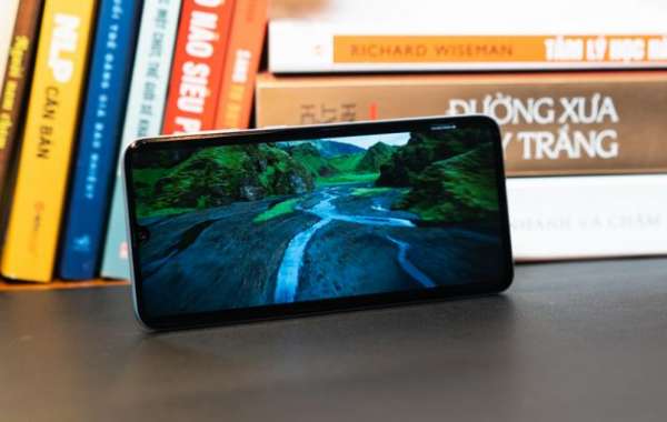 Samsung Galaxy A70 - khi điện thoại thử thách sức bền của người dùng!