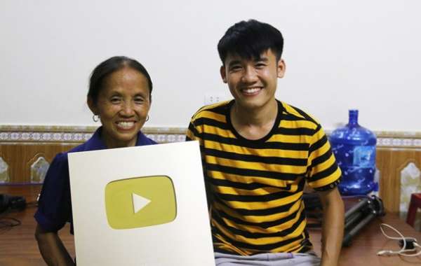 YouTube bật kiếm tiền, Bà Tân Vlog “bội thu” 300 triệu/tháng?