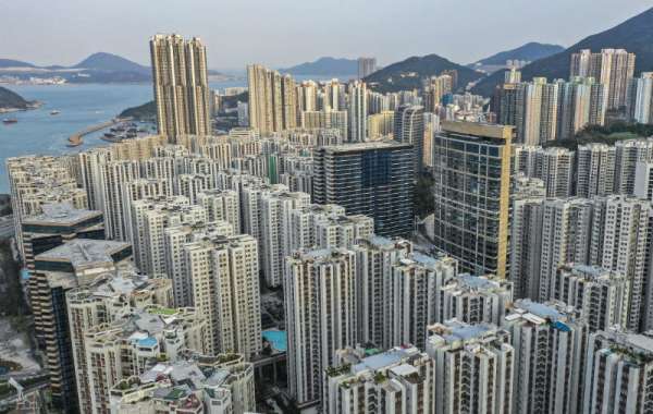 Cơn địa chấn Hong Kong, người dân hoảng loạn gom tiền mặt