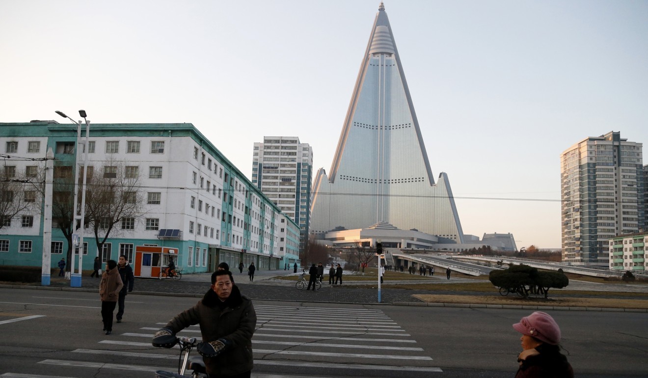 Lạ lùng khách sạn cao nhất Triều Tiên 30 năm hoang lạnh không người