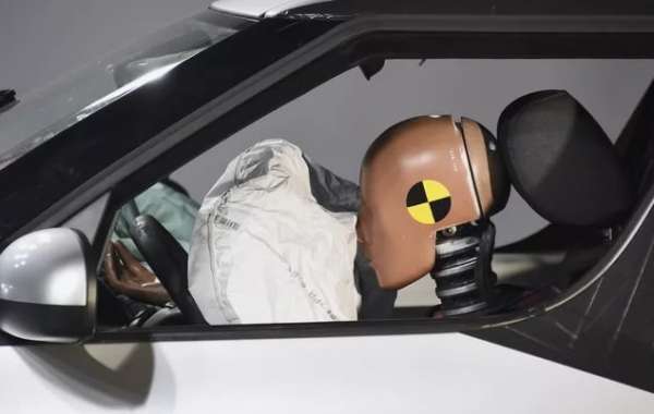 Tất tần tật những điều cần biết về túi khí trong xe ô tô