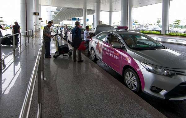Sân bay Nội Bài khuyến cáo về nạn taxi dù rình rập lừa đảo hành khách