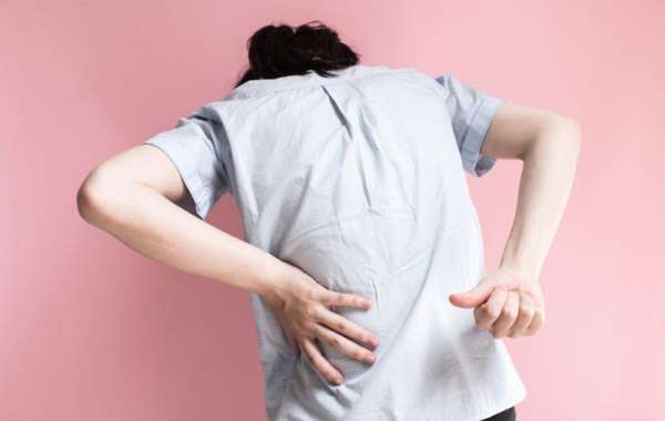 Có mối liên quan giữa đau đầu mạn tính và đau lưng