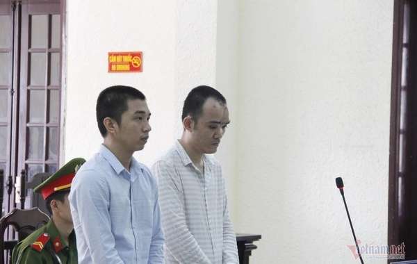 24 năm tù cho 2 kẻ trộm xe biển xanh ở Quảng Trị