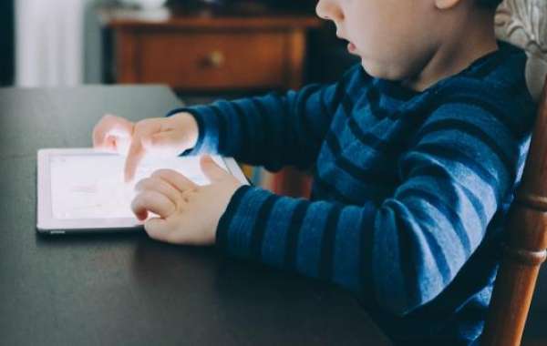Trẻ dưới 3 tuổi không nên tiếp xúc với màn hình ipad quá 1 giờ mỗi ngày
