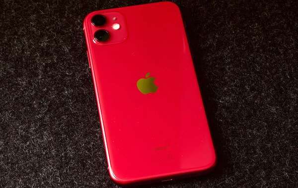 Vừa mở bán, iPhone 11 đã có hàng cũ tại Việt Nam