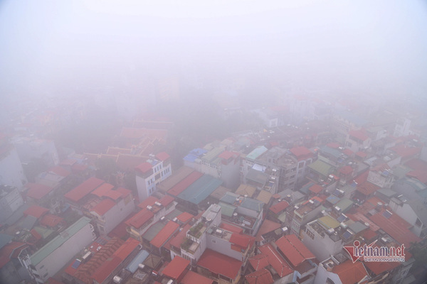 Chủ tịch Hà Nội: Không khí ô nhiễm nặng, học sinh có thể nghỉ học