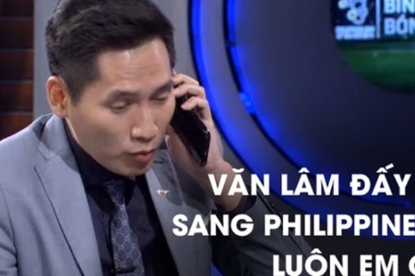 BTV Quốc Khánh xin lỗi thủ môn Tiến Dũng ngay trên sóng trực tiếp