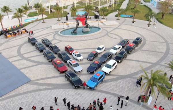 Dàn xe VinFast xếp thành hình chữ V khổng lồ - biểu tượng cho tinh thần mãnh liệt Việt Nam