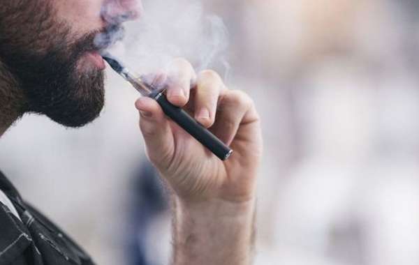 Thuốc lá điện tử có ít độc hại hơn thuốc lá thông thường?