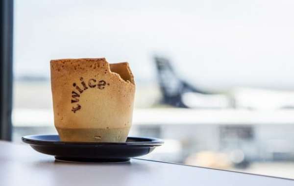 Ly cà phê ăn được có mặt trên chuyến bay của New Zealand