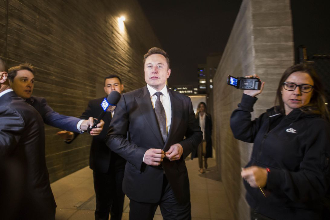 Elon Musk thoát án bồi thường 190 triệu USD nhưng vừa nhận một bài học về cách phát ngôn trên mạng xã hội - Ảnh 1.
