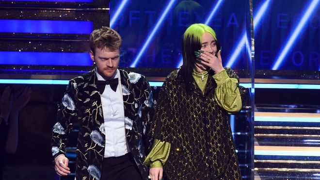 Billie Eilish la nghe si tre nhat dat cu an 4 trong lich su Grammy hinh anh 3 GettyImages_1202188709.jpg