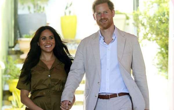 Vừa ra ở riêng, vợ chồng Hoàng tử Harry tính mua biệt thự 27 triệu USD