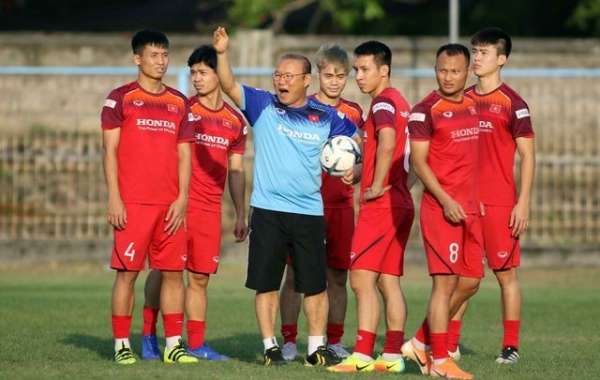 Thầy Park sắp trở lại, tuyển Việt Nam chốt sân đấu Iraq