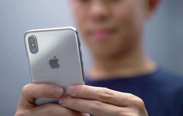 iPhone X bypass giá 4,5 triệu tại Việt Nam