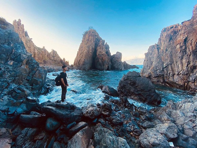 Bức ảnh Ông già và biển cả phiên bản Việt lọt top 1 ảnh về câu chuyện đại dương do National Geographic bình chọn và chia sẻ đầu tiên của chính tác giả - Ảnh 9.
