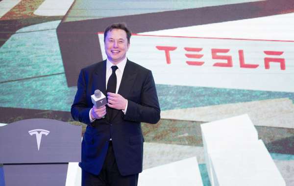 Đã giàu còn giàu hơn: Tỷ phú Elon Musk được thưởng quyền mua cổ phiếu Tesla với giá lời gần 800 triệu USD