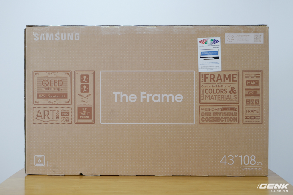 Đập thùng TV Samsung The Frame 2021 43 inch: Rất phù hợp không gian Minimalist, hơn 1.400 khung tranh nghệ thuật, tự lắp đặt không hề khó - Ảnh 1.